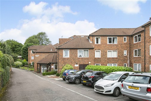 Roundwood Lane, Harpenden, AL5 3RA